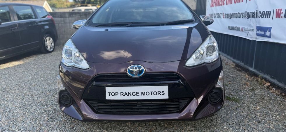 Toyota Aqua 2015