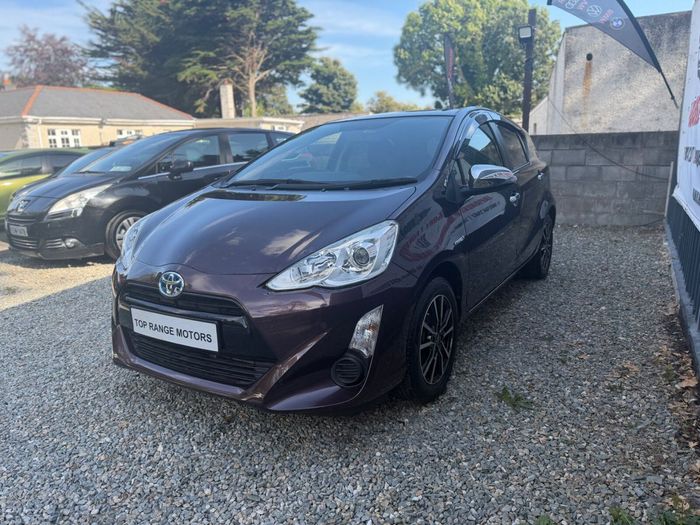 Toyota Aqua 2015