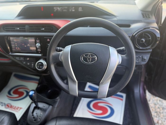 Toyota Aqua 2015