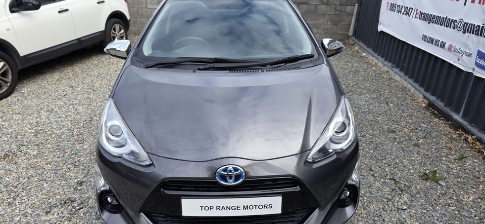 Toyota Aqua 2015