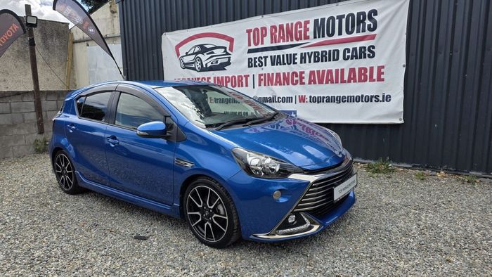 Toyota Aqua 2015