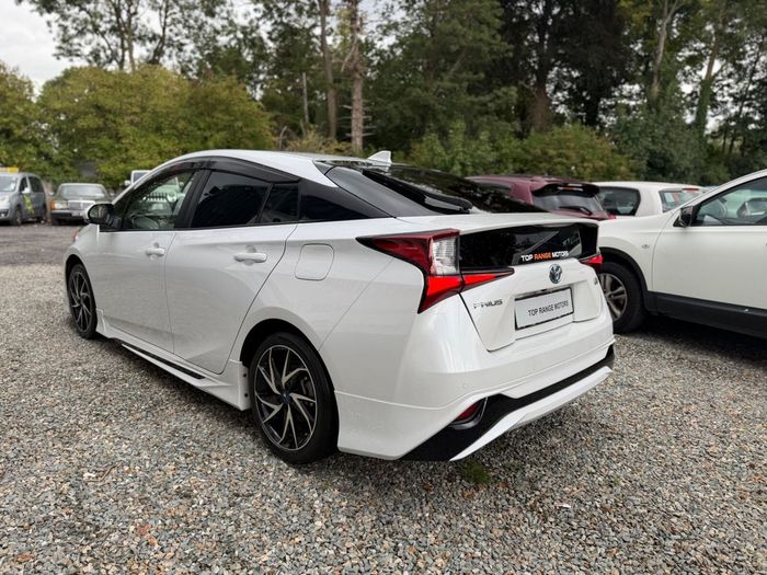 Toyota Prius 2021