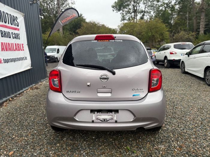 Nissan March 2015