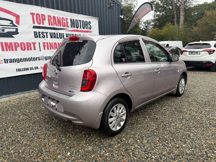 Nissan March 2015