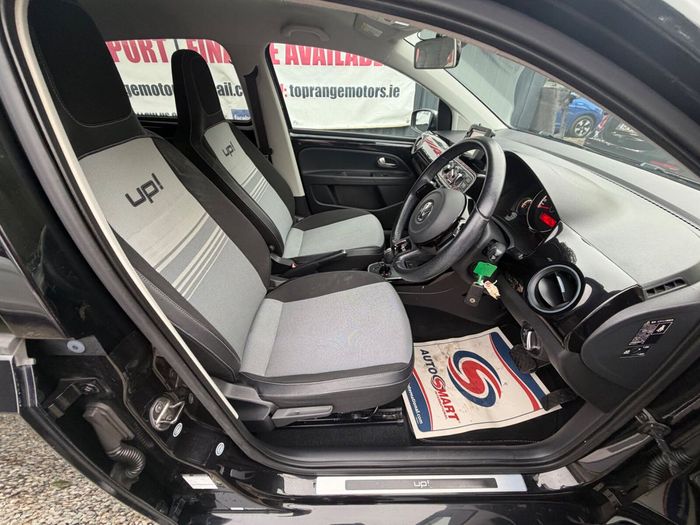 Volkswagen Up! 2013