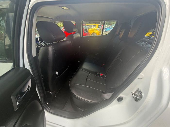 Suzuki Swift 2015