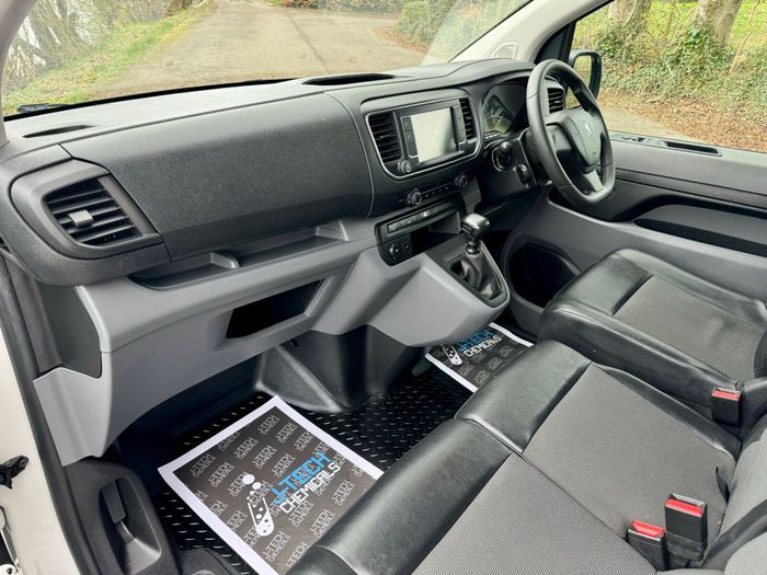 Peugeot Expert 2019