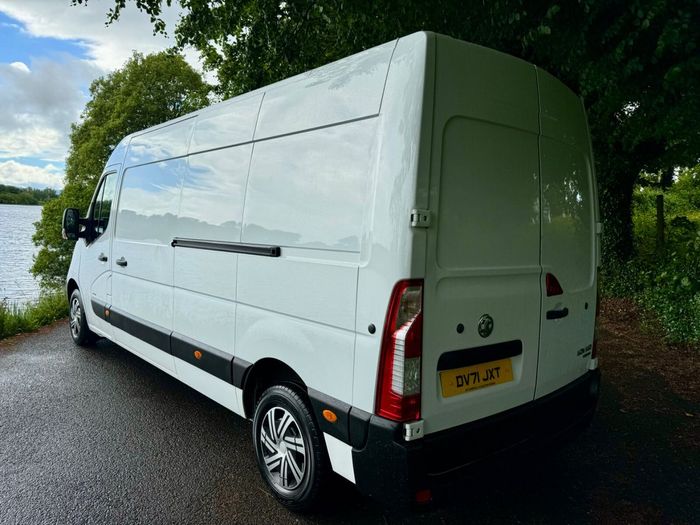 Vauxhall Movano 2021