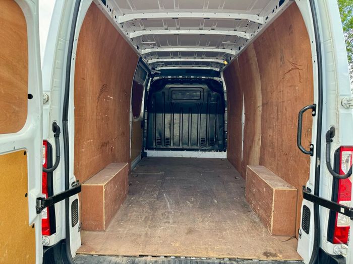 Vauxhall Movano 2021