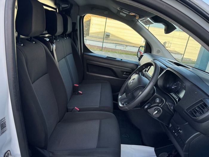 Opel Vivaro 2023