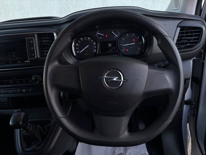 Opel Vivaro 2023