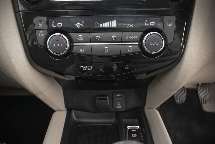 Nissan X-Trail 2016