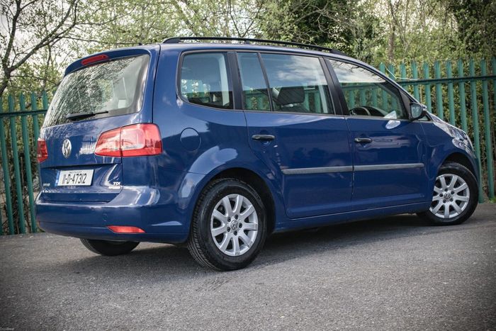 Volkswagen Touran 2011