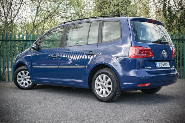 Volkswagen Touran 2011