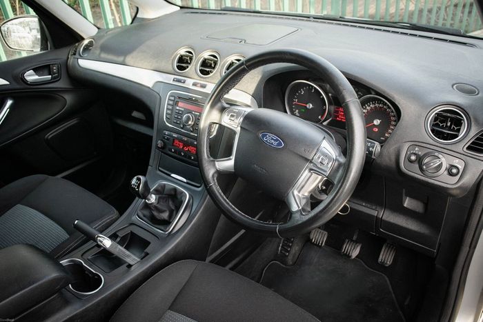 Ford Galaxy 2015