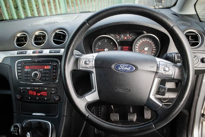 Ford Galaxy 2015