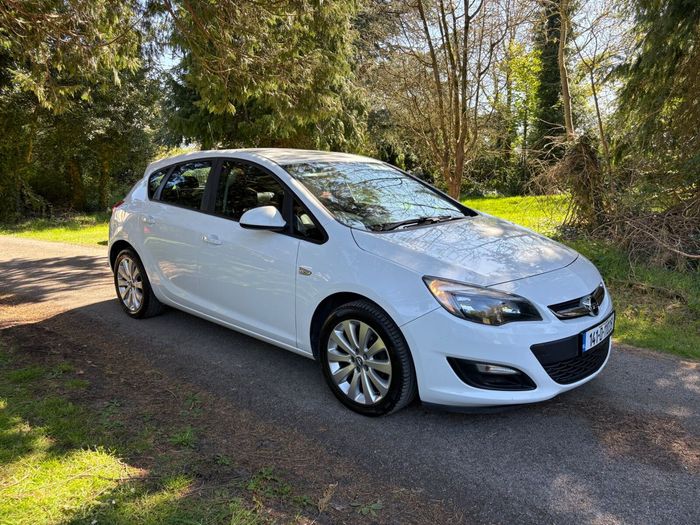Opel Astra 2014