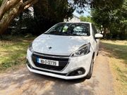 Peugeot 208 2016