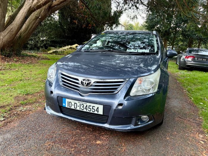 Toyota Avensis 2010