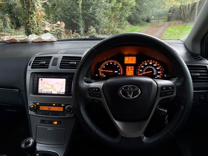 Toyota Avensis 2010