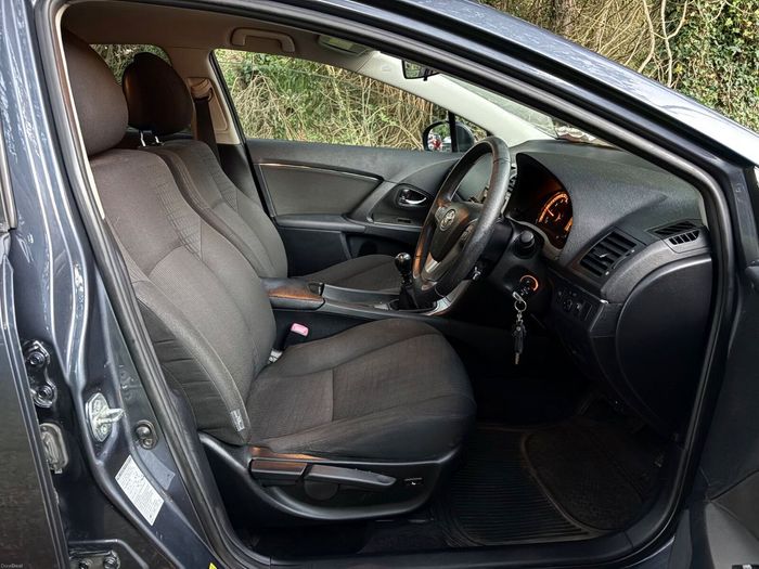 Toyota Avensis 2010