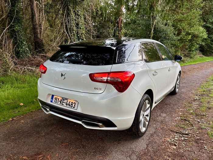 DS Automobiles DS 5 2015
