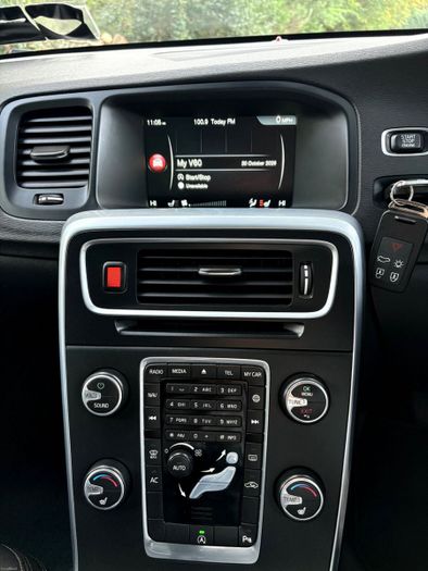Volvo V60 2015