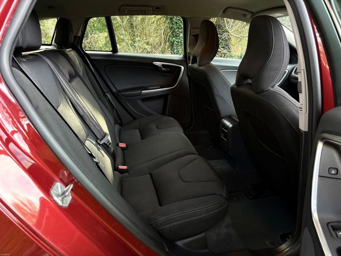 Volvo V60 2015