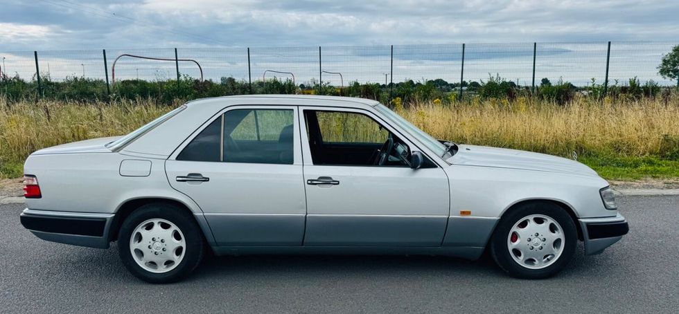 Mercedes-Benz E-Class 1995