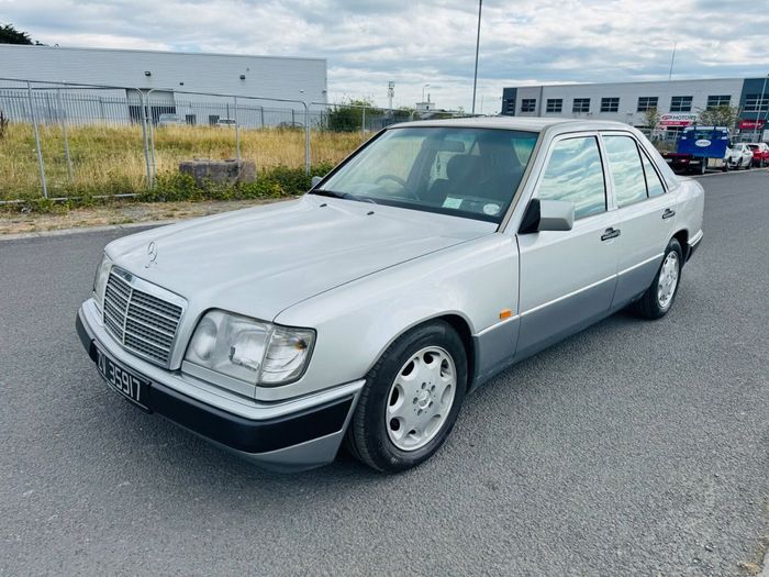 Mercedes-Benz E-Class 1995