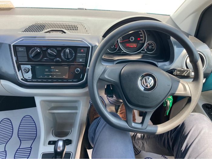 Volkswagen Up! 2019