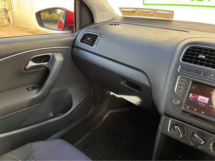 Volkswagen Polo 2015