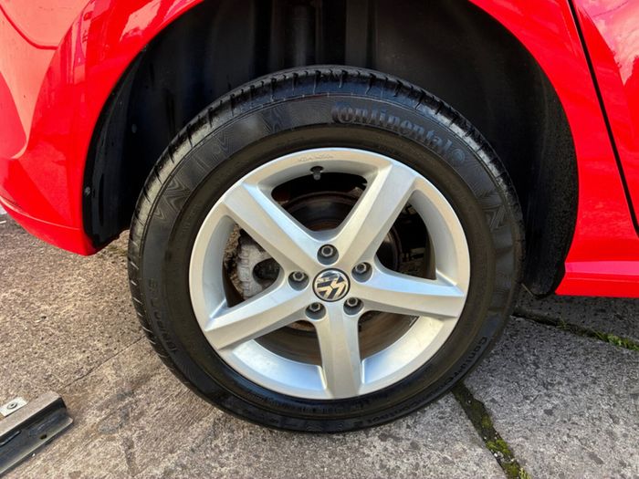 Volkswagen Polo 2015