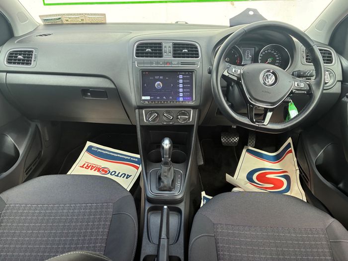 Volkswagen Polo 2015
