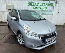 Peugeot 208 2015
