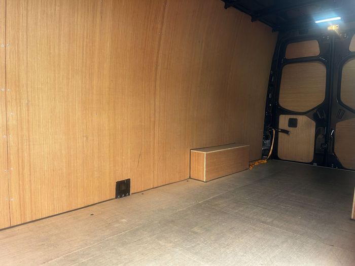 Mercedes-Benz Sprinter 2024