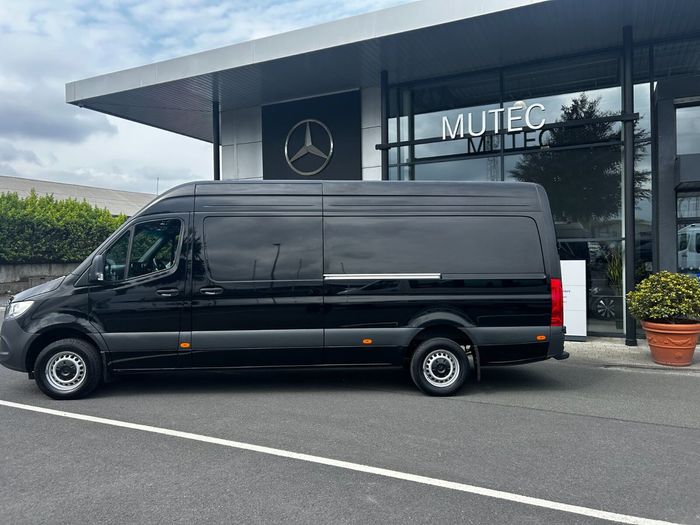 Mercedes-Benz Sprinter 2024