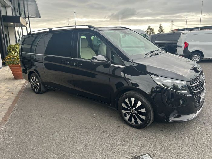 Mercedes-Benz V-Class 2024