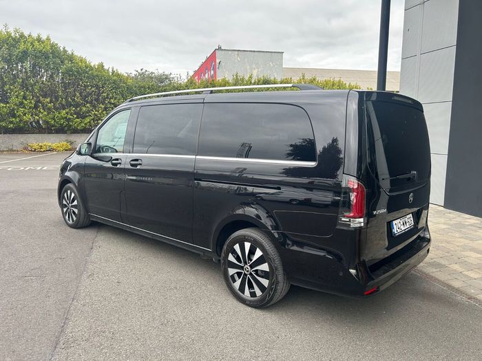 Mercedes-Benz V-Class 2024