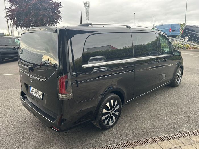Mercedes-Benz V-Class 2024