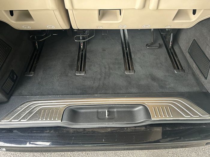 Mercedes-Benz V-Class 2024