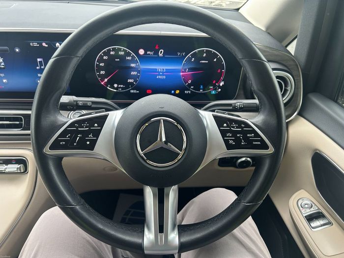 Mercedes-Benz V-Class 2024