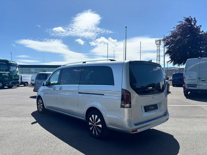 Mercedes-Benz V-Class 2026