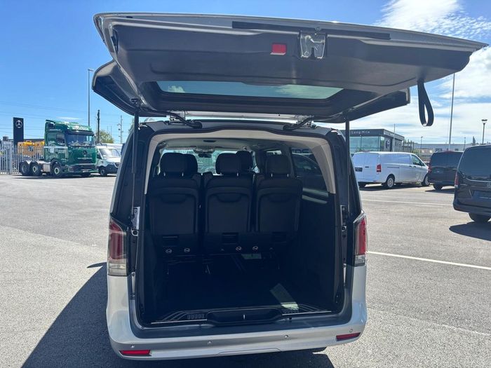 Mercedes-Benz V-Class 2026