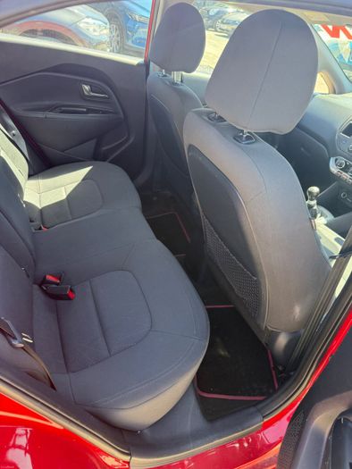 Kia Rio 2013