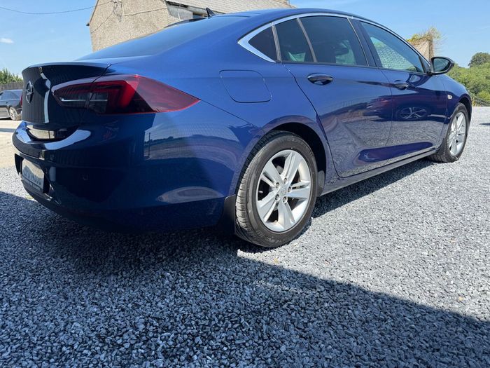 Opel Insignia 2021
