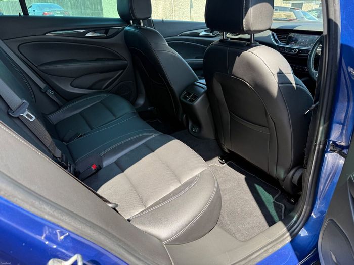 Opel Insignia 2021