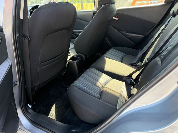 Mazda Demio 2015