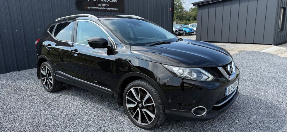 Nissan QASHQAI 2016