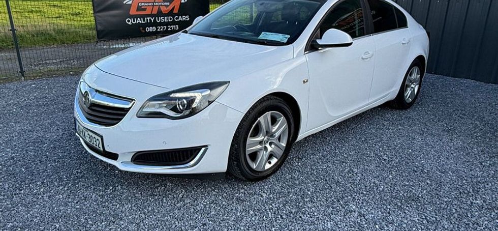 Vauxhall Insignia 2016